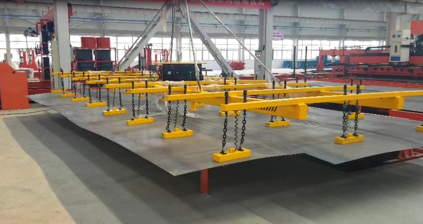 鋼板板材的起吊神器，磁力起重吊具橫空出“市”