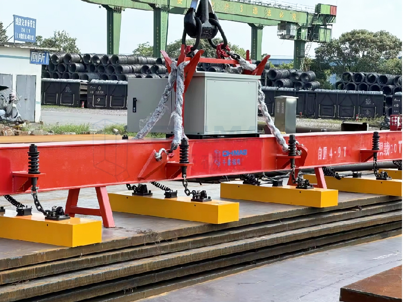 千豪磁電再創(chuàng)佳績：高溫下加速安裝湖南最大鋼材市場電永磁吊具，助力高效裝卸新時代